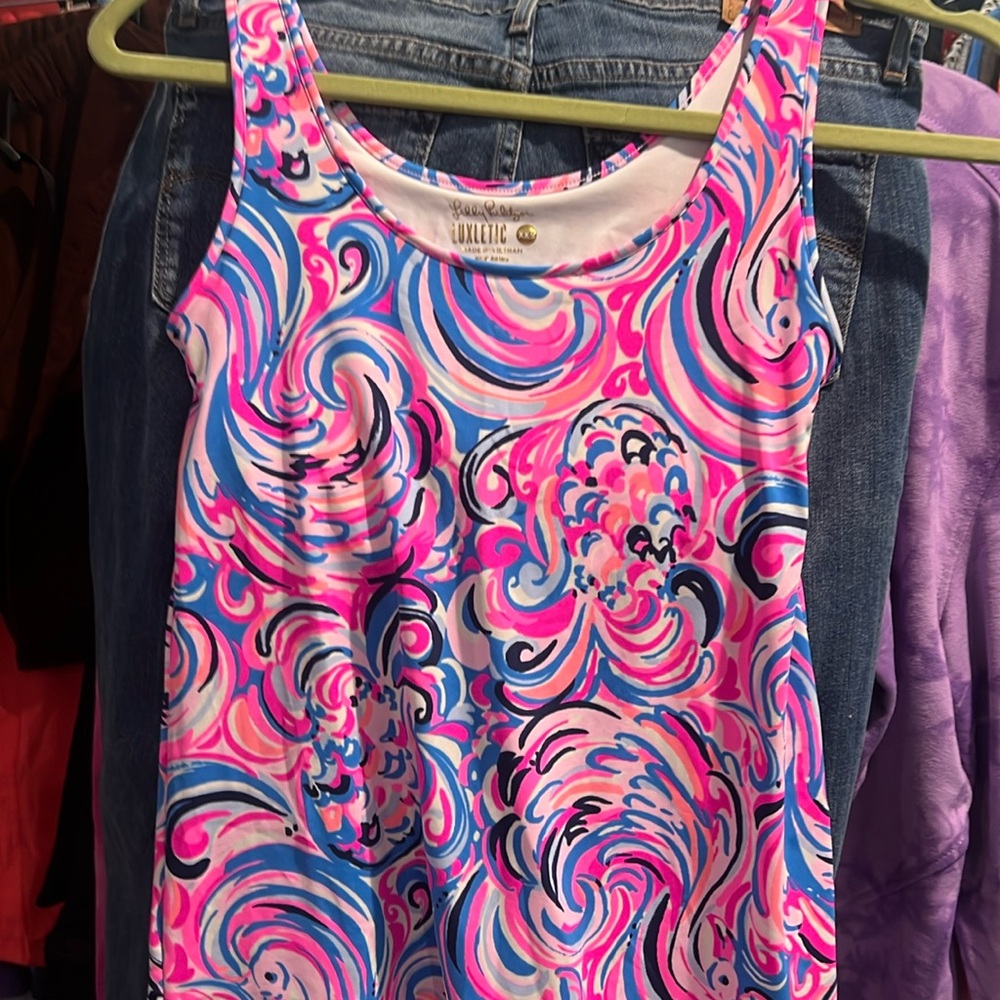 Lilly Pulitzer XXs Top Built-In Bra Measures 15 Pit